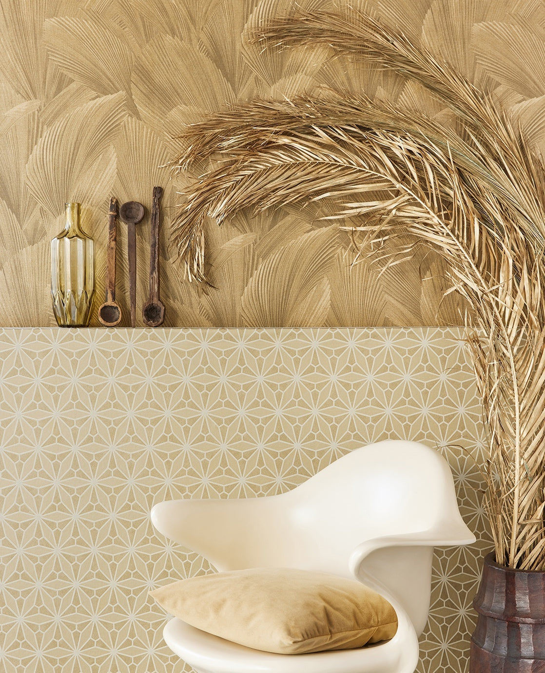 Feathering Leaves - Gold