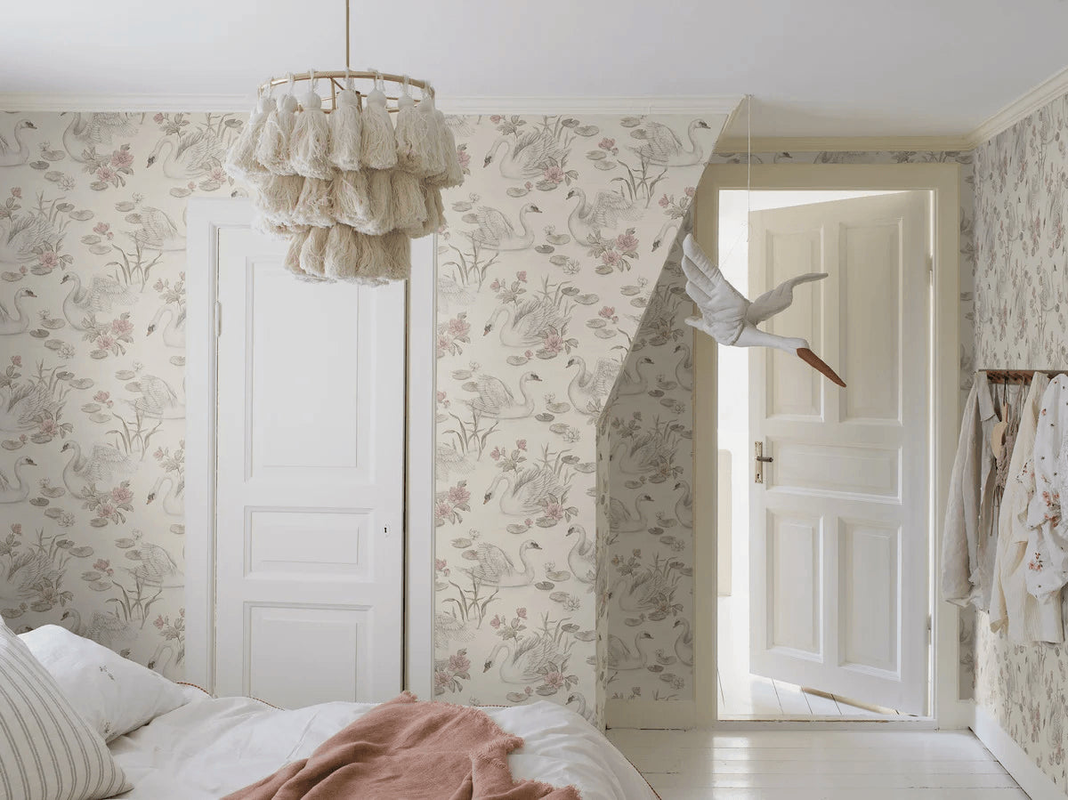 Lily Swan - Warm White & Pink