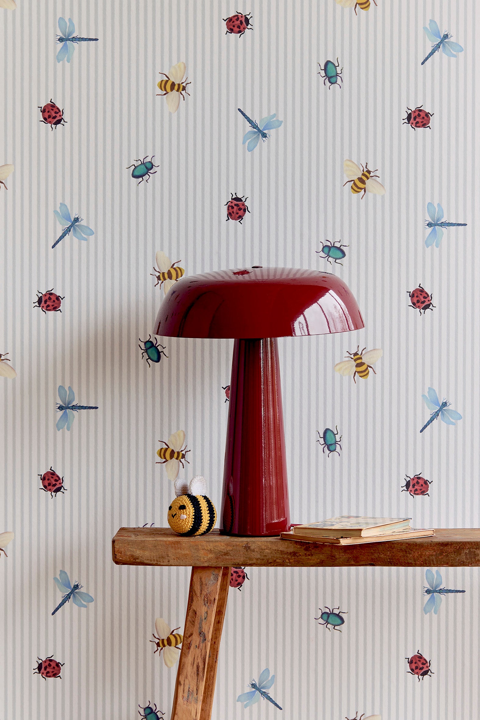 Tiny Bugs – Grey