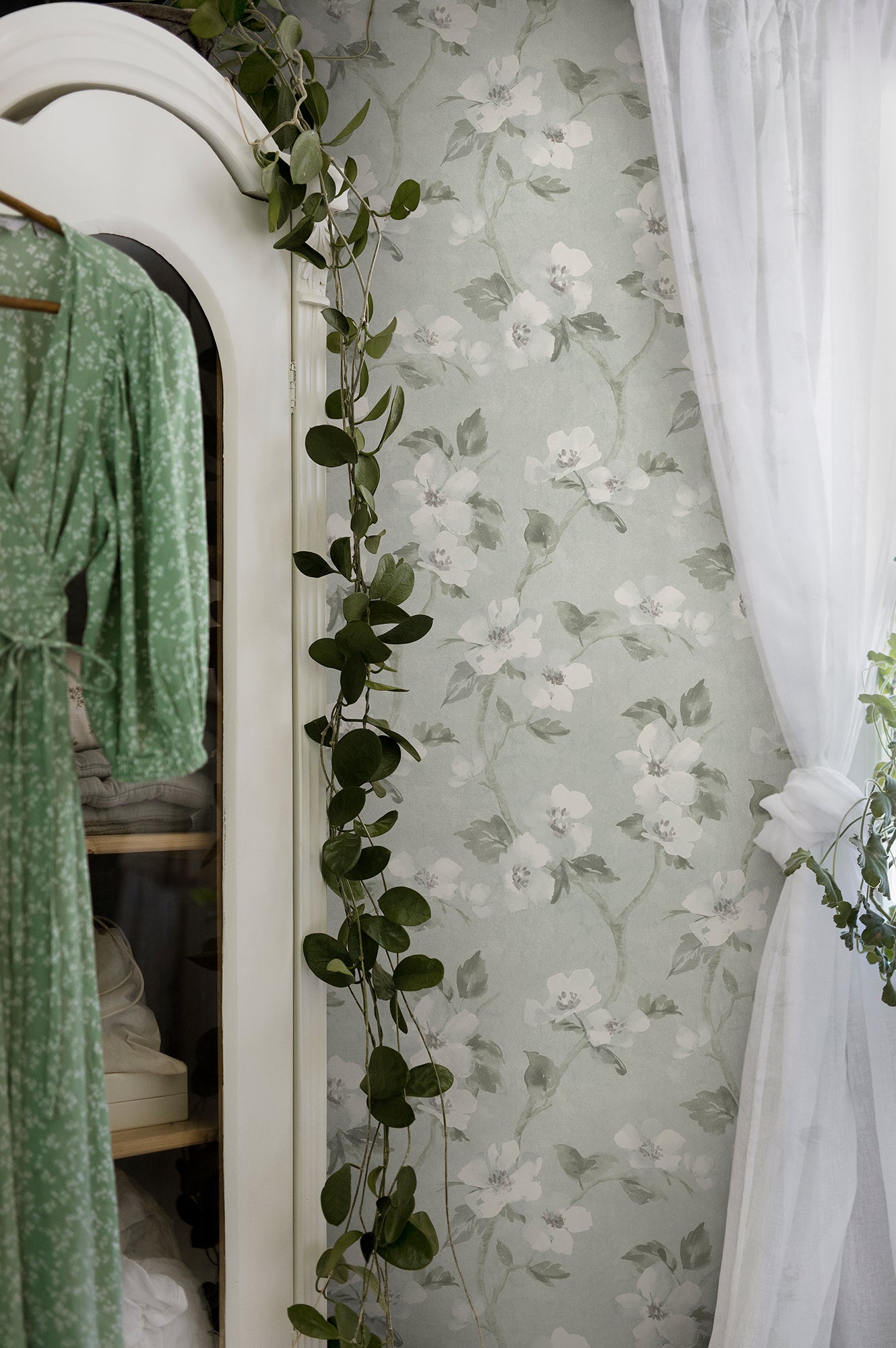 Helen’s Flower - Green