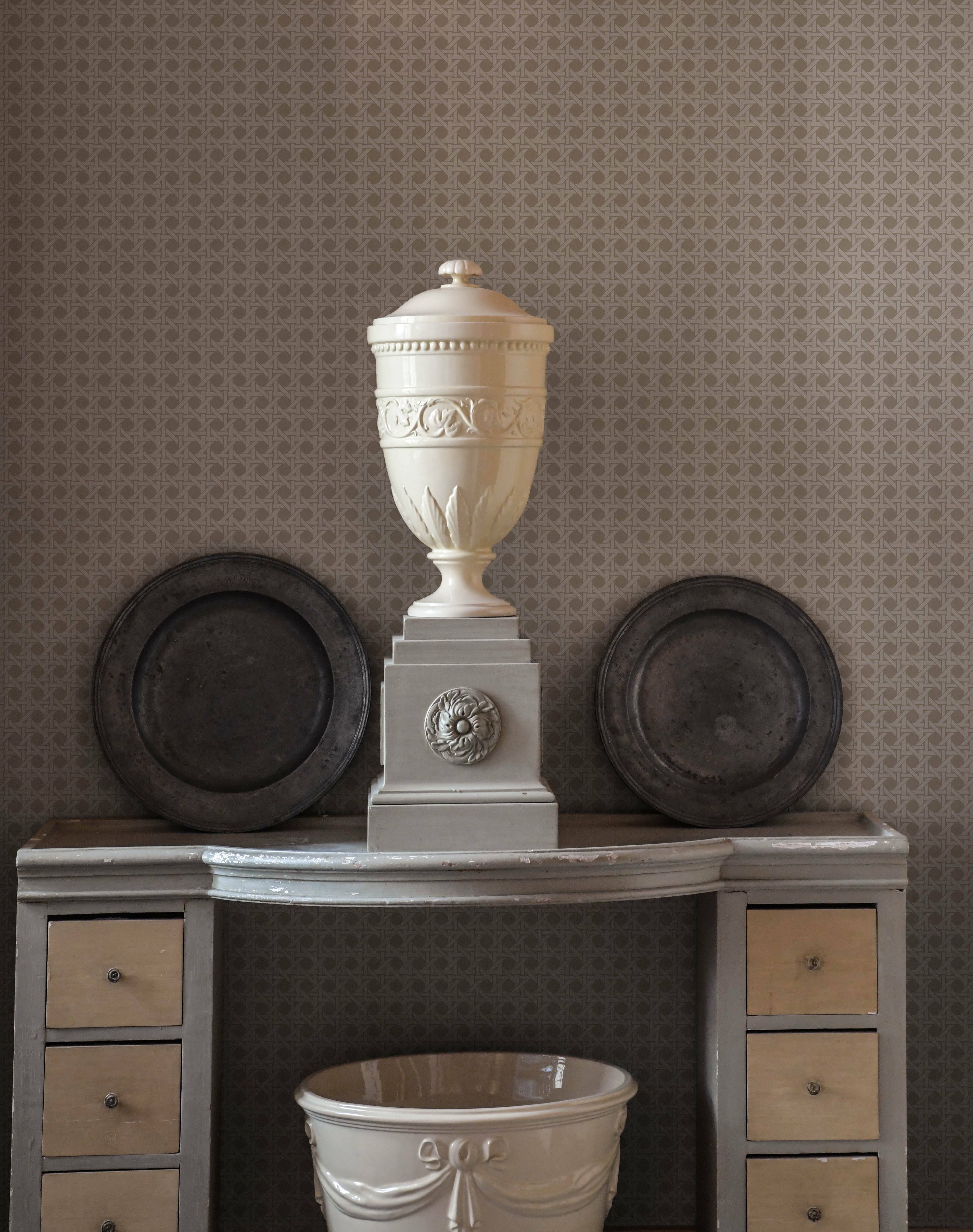 Please have a seat - Taupe