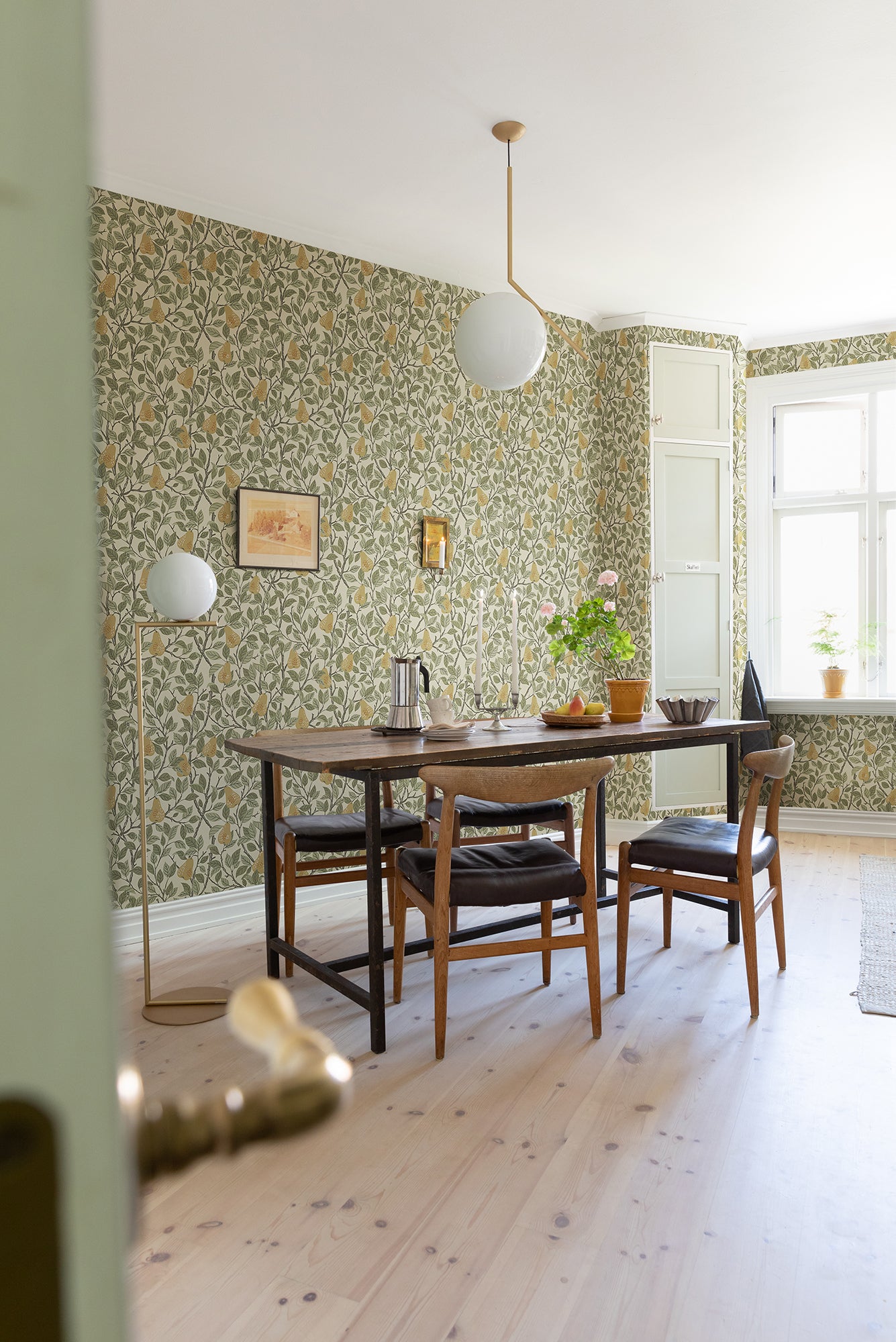 Pirum - Beige