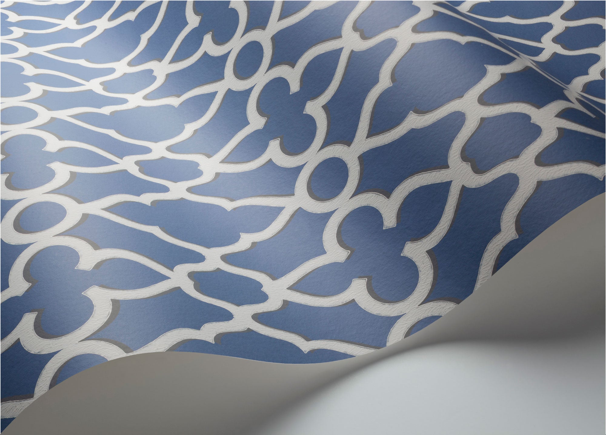 Treillage - White & Hyacinth