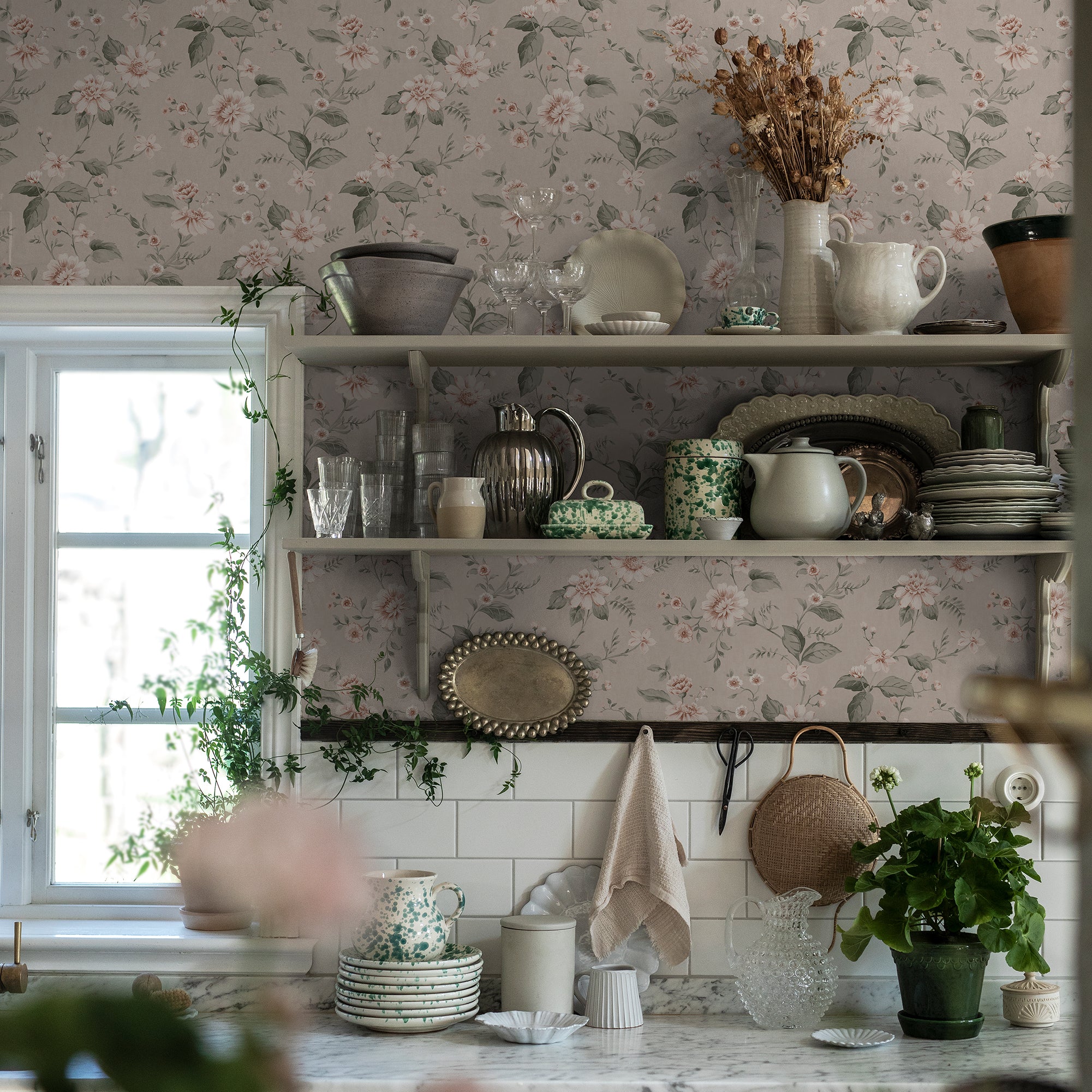 Laura’s Cottage - Apricot