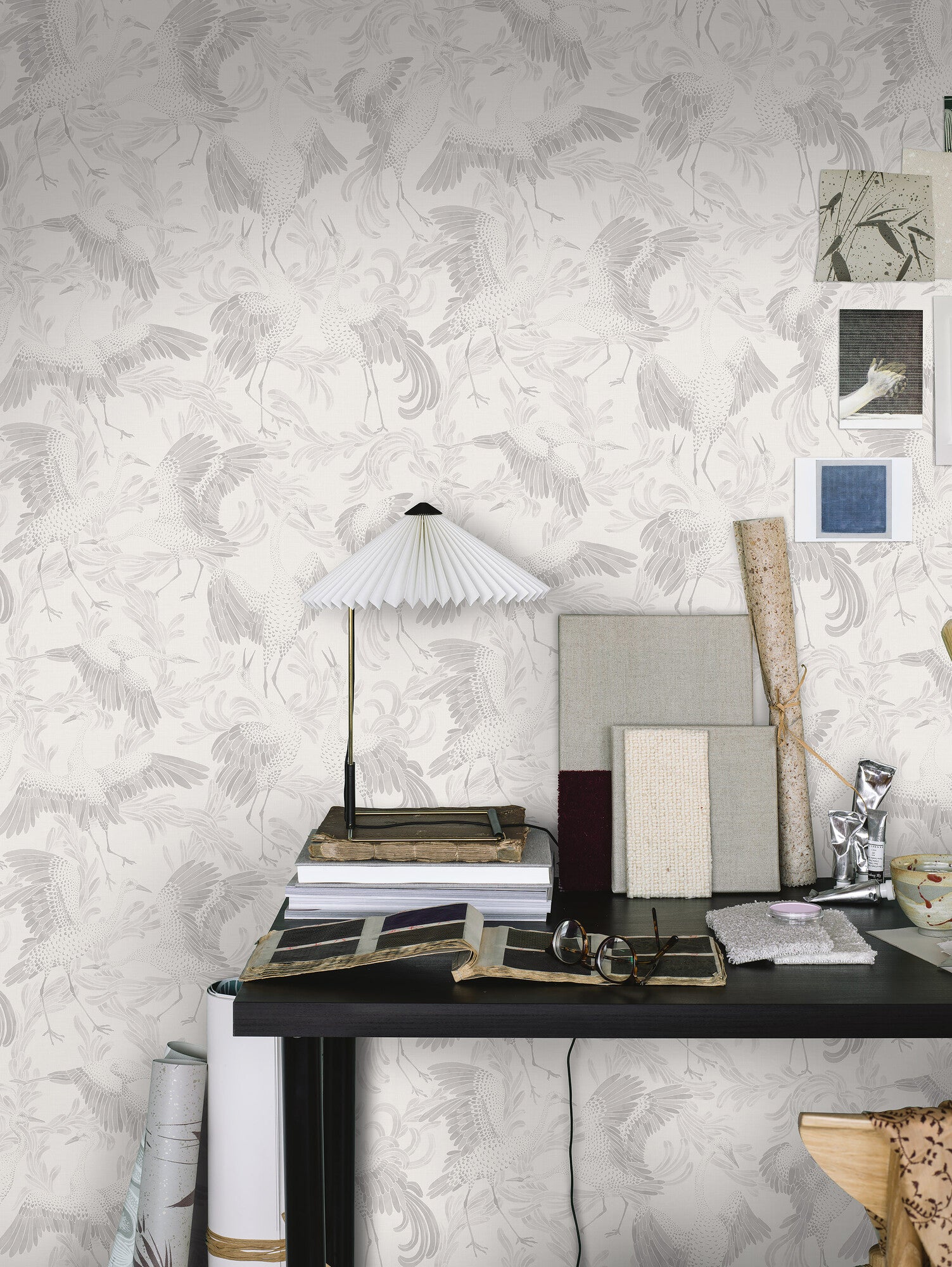 Dancing Crane - Light Grey