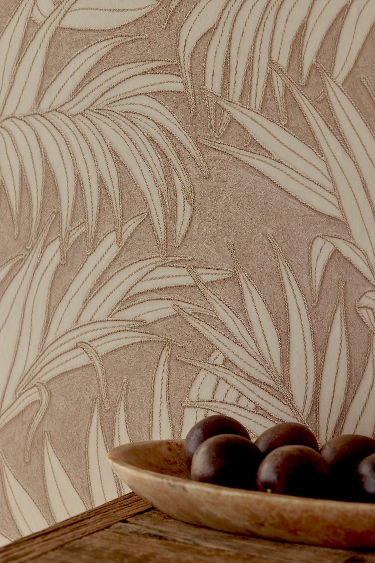 Stringed Leaves - Brown