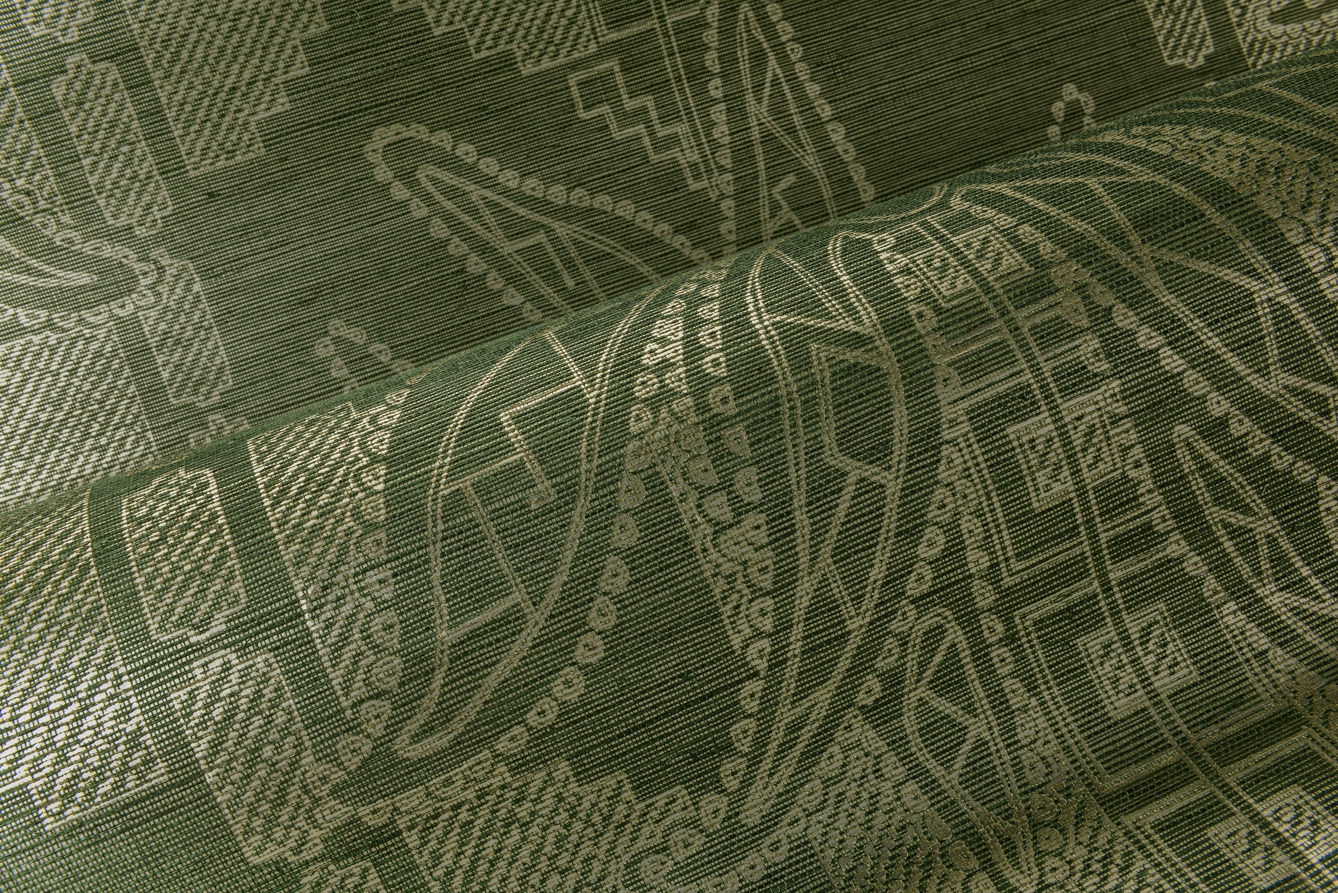 FENUA - Silver Pine
