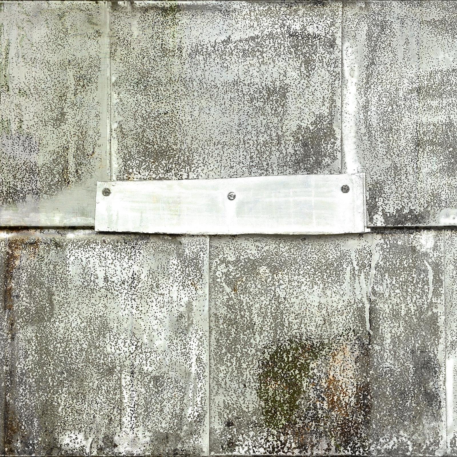 Rusted Metal - White
