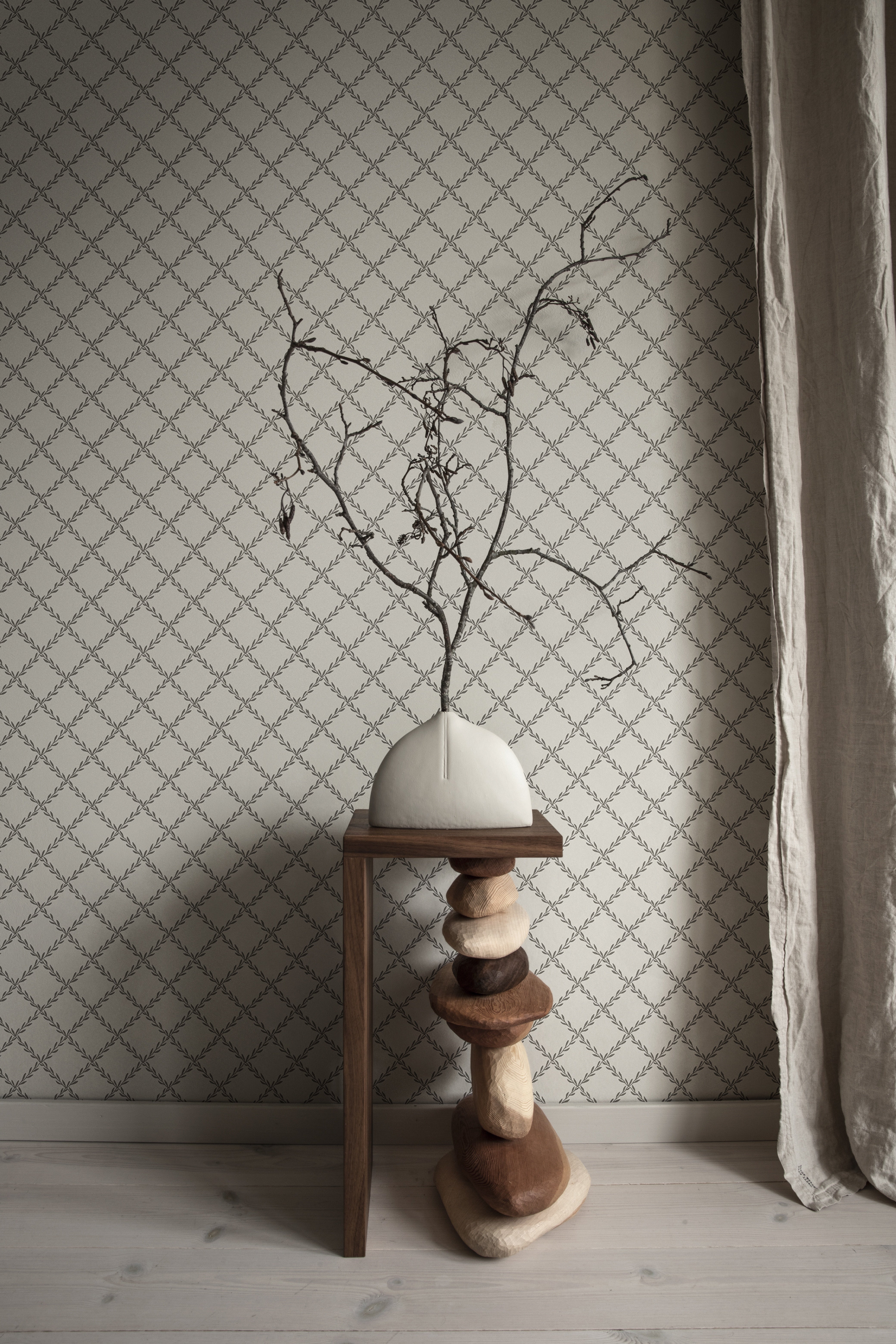 Trellis - Graphite