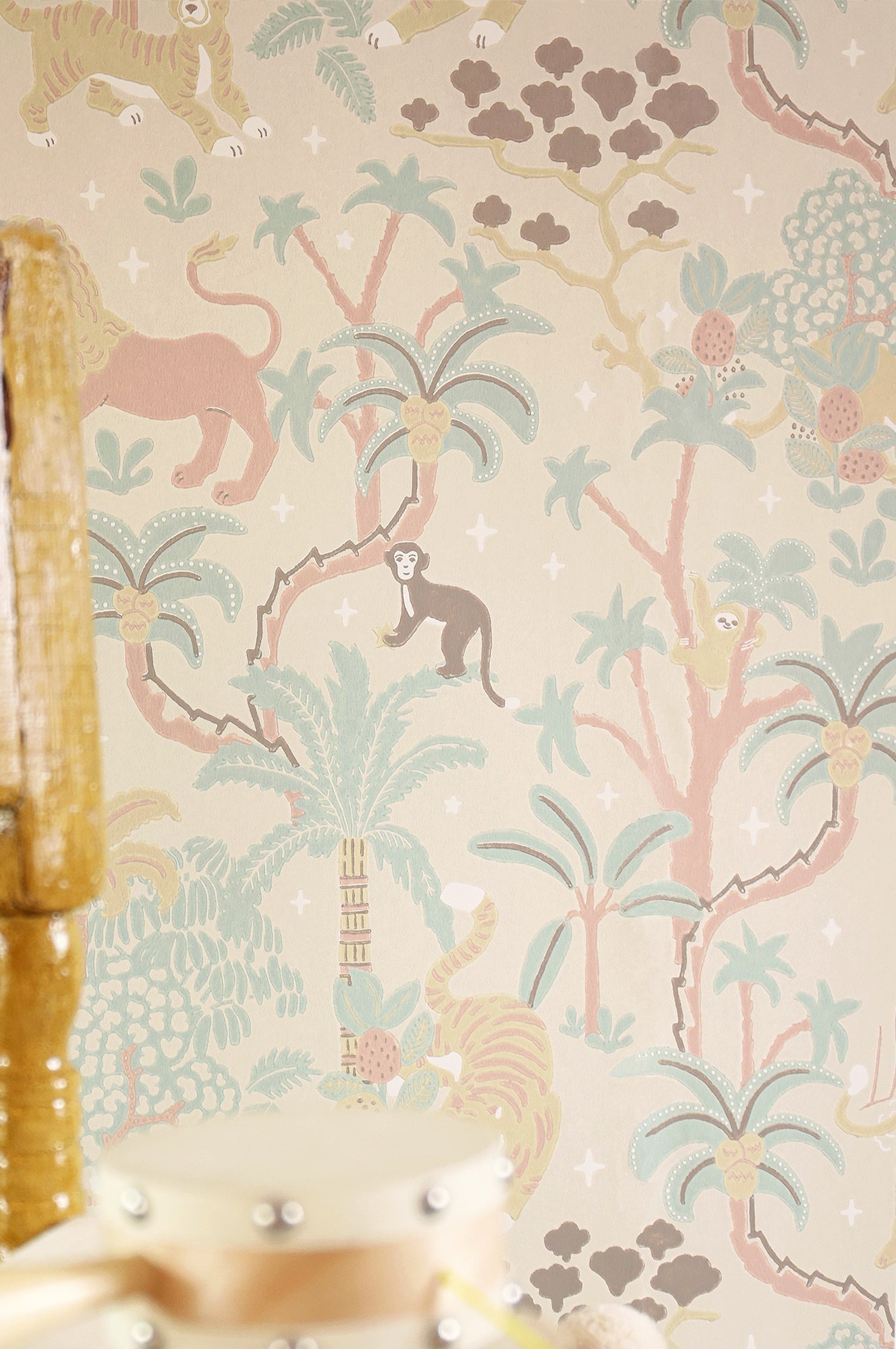 Jungle Glow - Sandy Beige