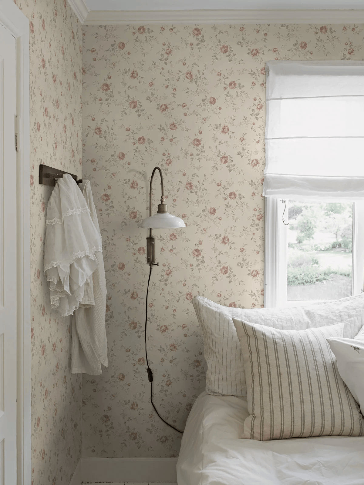 Rose Garden - Linen Beige